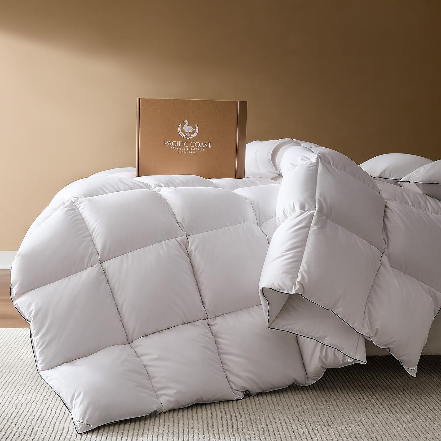 Test & Avis Pacific Coast Goose Down Fiber Comforters Super King Duvet Insert, All Season White Comforter, 3D Hidden-Stitch Baffle Box Design, 8 Tabs, Gifts for Women/Men, Extra Fluffy Luxury Duvet (120"x120")